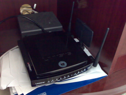 Amazon.com: Cisco-Linksys WRT600N Linksys Ultra RangePlus Dual-Band ...