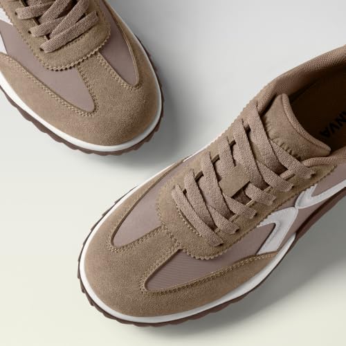 Sneakers - image 4