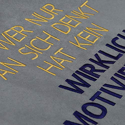 Coussin de motivation Alexander Egger brodé pour retrouver l'inspiration chez soi - 4