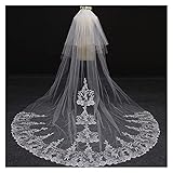 - Dieser Schleier ist leicht, an den Haaren durch den Kamm zu befestigen.