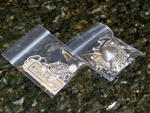 iMBAPrice (100-Pack) 2.5" x 3" 4 Mil Clear Reclosable Zip Plastic Poly Bags with Resealable Lock Seal