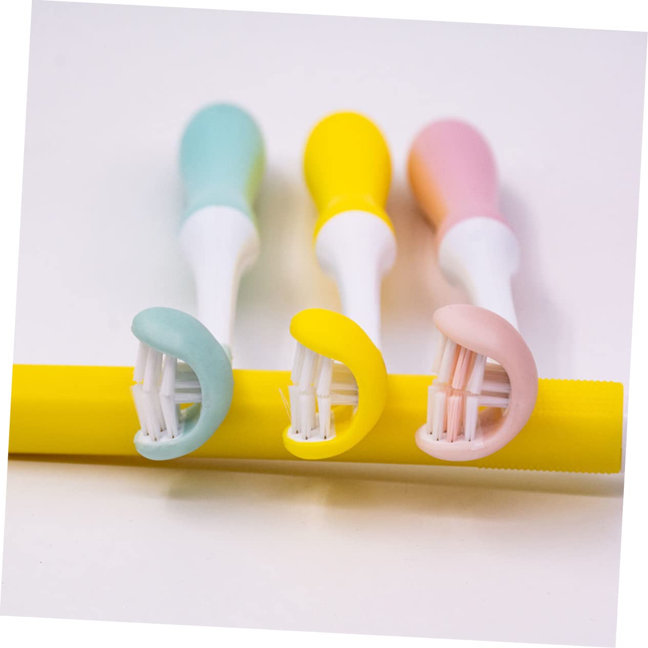 Spazzolino da Denti Leggero in Pp 3 Lati Design Avvolgente per Adulti per Cura Orale e Pulizia Impeccabile Setole Morbide