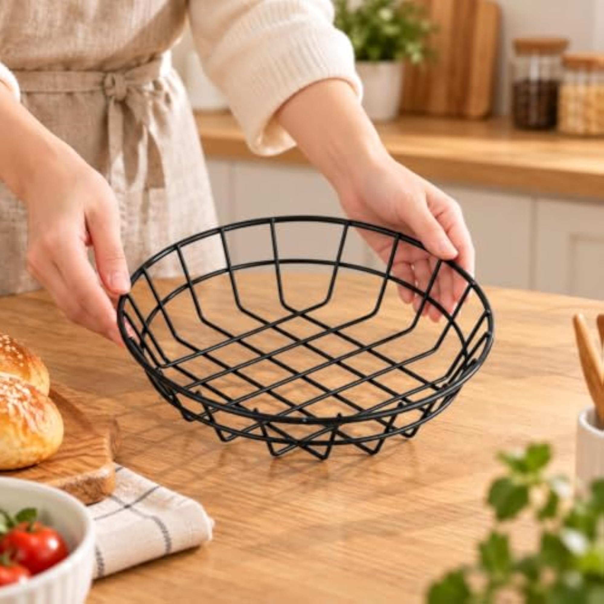 Liner Compatible Metal Wire Serving Basket, Versatile for Snacks