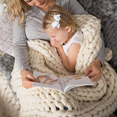 YUKTOPA Chunky Knit Throw Blanket Handmade Bulky Knitting Yarn Blanket Super Large Throw Blanket Bedroom Decoration Bed Chair Sofa Pet Mat Yoga Rug Beige 100 * 100 Cover