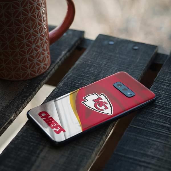 Skinit Decal Phone Skin Compatible with Samsung Galaxy S10e - Officially Licensed NFL Kansas City Chiefs Design