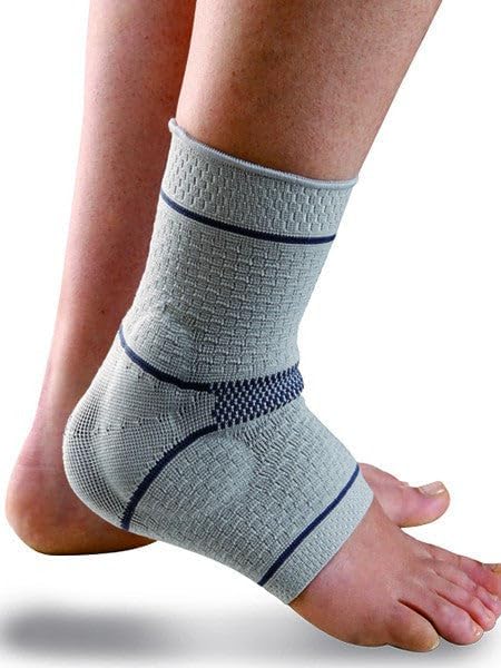 Ankle brace with malleolus pads Ref. 406 Size M inch. 7.48"-8.26" (19-21 cm.)