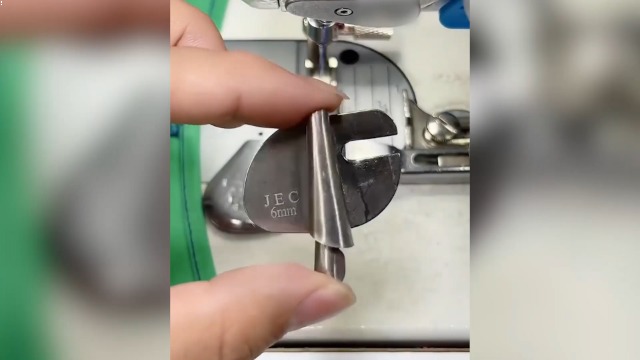 Kit de 8 Pies para Dobladillo Rizado para Máquina de Coser miniatura 7
