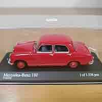 ミニチャンプス Mercedes-Benz 200 消防指揮車 1/43スケール ミニチャンプス Mercedes-Benz 200 消防指揮車 1/43スケール