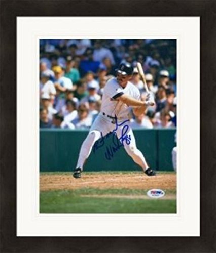 Sports Memorabilia Autograph Warehouse 312941 8 x 10 in. Wade Boggs Autographed Photo - Boston Red Sox PSA Matted & Framed