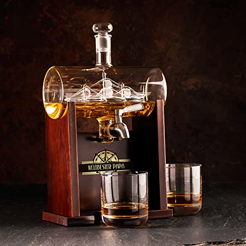 Whisky Karaffe im Design Fass mit zwei Gläsern und graviertem Ständer