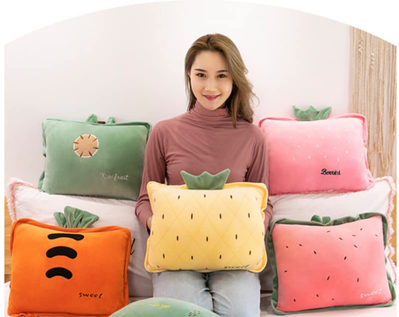 JOSON Set 3 In 1: Cuscino E Coperta Da Viaggio A Forma Di Carota (arancione). Coperta 109x160 Cm, Cuscino 40 Cm In Morbido Peluche. Con Design Scalda-mani Laterali. Perfetto Per Viaggi, Ufficio, Pisolini, Bambini. Leggero E Multifunzione.