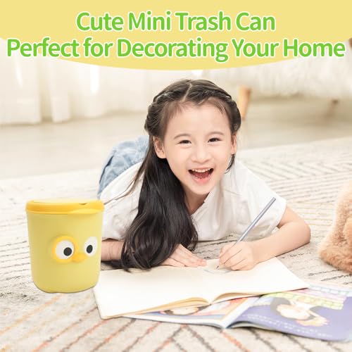 Image of Mini Trash Can, Cute Small Trash Can with Lid, Desktop Paper Bin with 5 Rolls of Bin Liners, Portable Tabletop Dustbin, Cartoon Animal Rubbish Storage for Office Bedroom Desk Car Kitchen (Green)