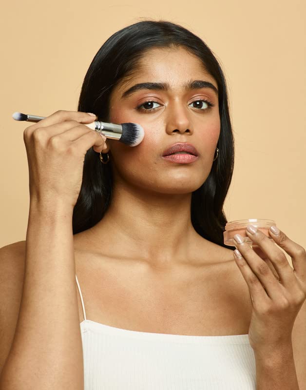 Image of Bindt Beauty make up brush Blending In Dual Brush - Premium Makeup Brush, Easily blends products, Natural Flawless finish, 5 gm