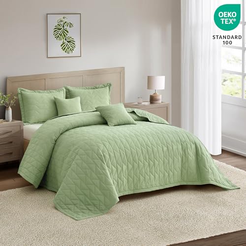 Image of Oversized King Bedspread, Geometric Diamond Stitched Quilt Set King /Cal King, Lightweight Reversible Coverlet, Straight Edge - Natural Modern Look, 5 Piece, Sage Green