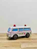 クラシック救急車ミニカー ブリキ 51JL8z7LRRL._AC_SY200_QL15_.jpg