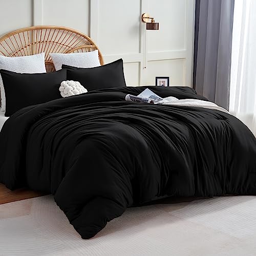 CozyLux Queen Comforter Set Black, 3 Pieces Solid Queen Comforter Breathable Quilted Style Bedding Sets, Luxury Soft Microfiber Down Alternative Comforter for All Season (1 Comforter & 2 Pillowcases)
