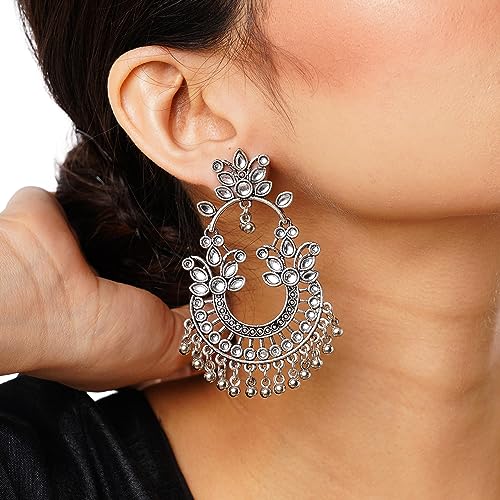 Cultural Elegance Ethnic Earrings with Detailing