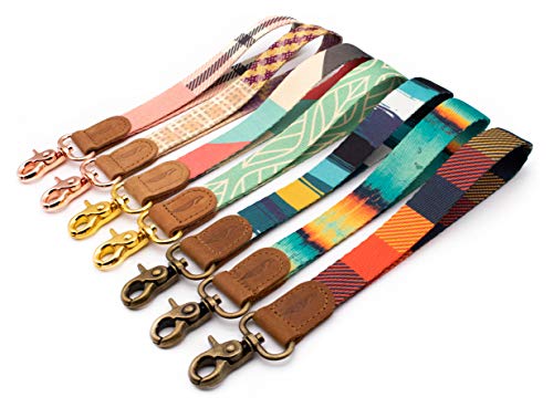 Image of POCKT Keychain Wristlet for Women and Men, Cute Wrist Lanyard for Keys, Short Key Chain Strap for Car Keys, Wallet, ID Badge & Phone | Brush
