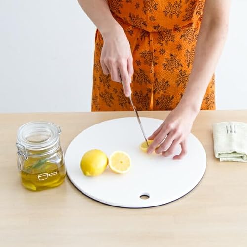 ヨシカワ『栗原はるみ丸まな板(大)ネイビー』