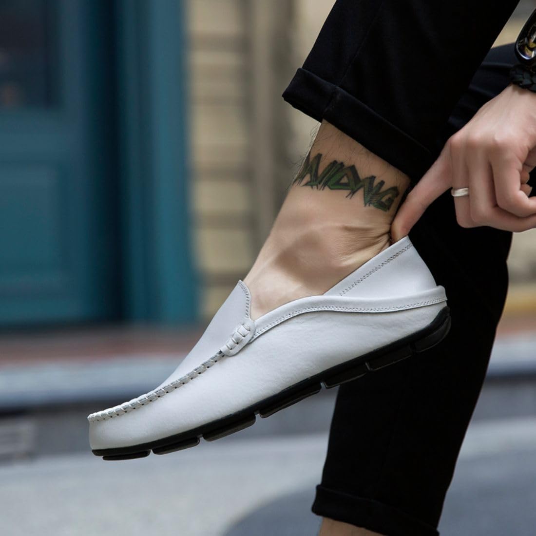 Mocassins pour Hommes Décontracté Élégant Confortable Léger Chaussures Hommes en Cuir d'Été Casual Élégant Chaussures de Conduite Chaussures Bateau Mocassins Classiques