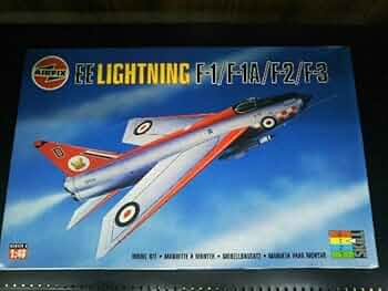 プラモデル完成機　1/48　E.E.ライトニングF1 51JQC9rP4JL._UF350,350_QL50_.jpg