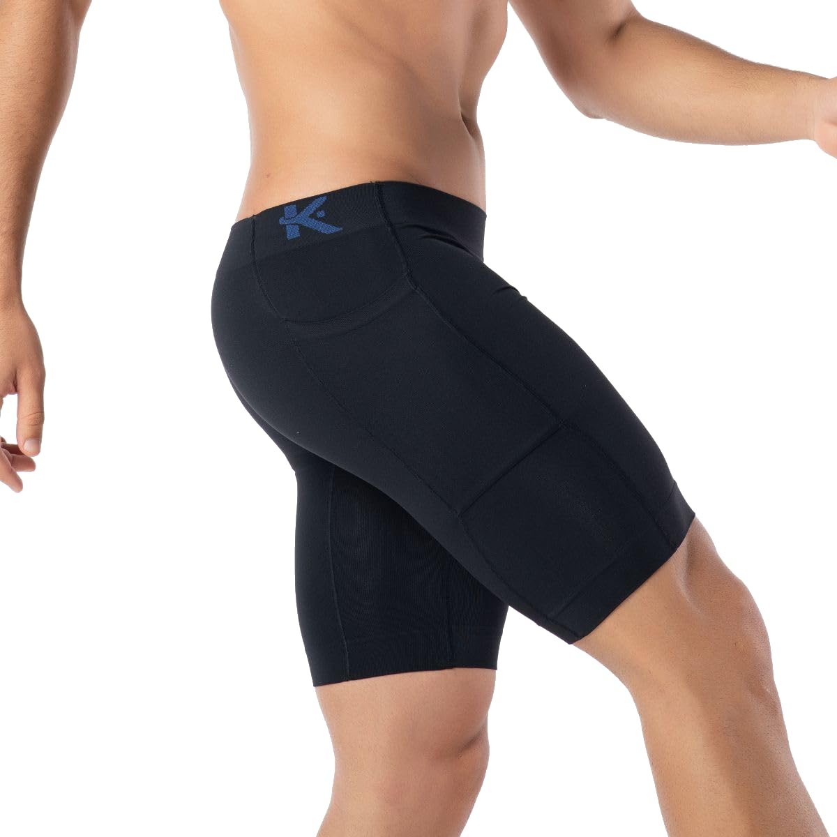 Bermuda térmica masculina com bolso academia treino corrida Keeper (M (42/44), Preto) em promoção! Veja a oferta e mais achadinhos de Shorts & Bermudas 4 Hoje é o melhor dia para comprar Bermuda térmica masculina com bolso academia treino corrida Keeper (M (42/44), Preto) com aquele preço maroto! Promoção! Aproveite a oferta! 4