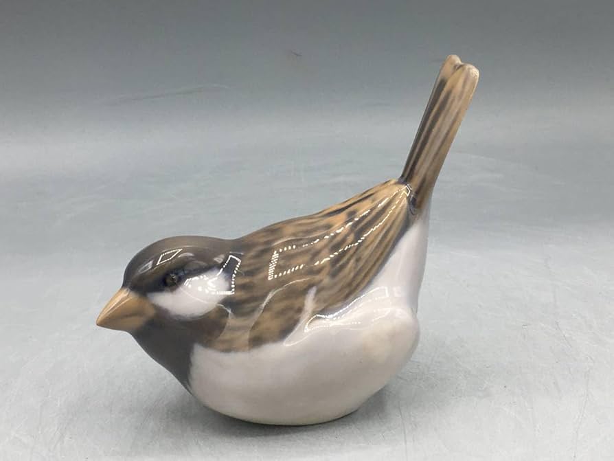   ロイヤルコペンハーゲン スズメ フィギュリン Amazon.co.jp: ロイヤルコペンハーゲン 雀 すずめ 鳥 フィギュ