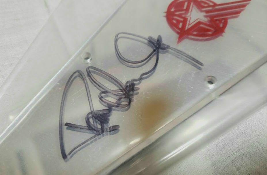 限定値下げ【未開封】ポールスタンレー直筆サイン入ピックガード 限定中ポールスタンレーサイン入ピックガード PaulStanley 限定値下げ