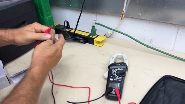 ZKH Inrush Digital Clamp Meter Multimeter, 1000A Amp Clamp Meter