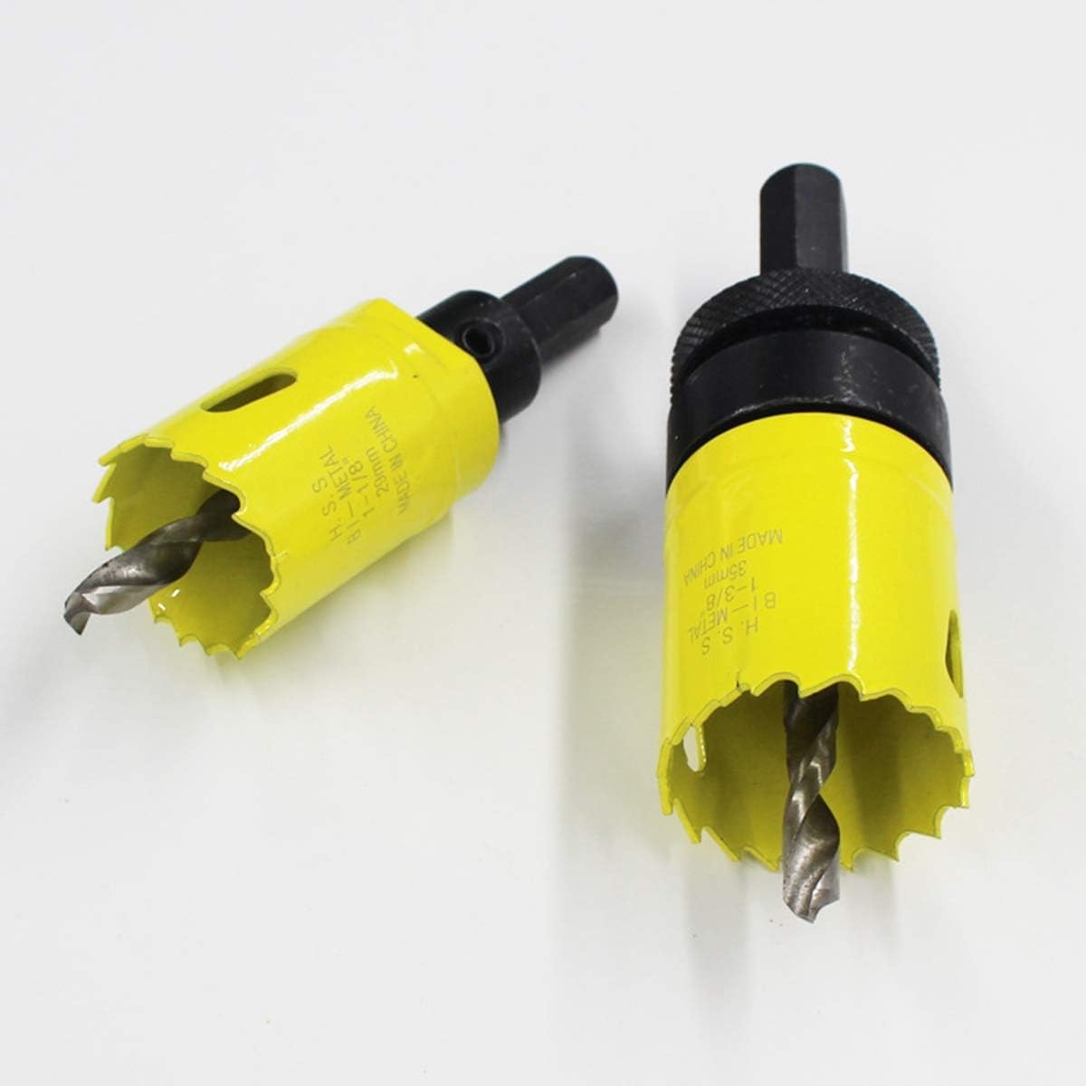 14 Pz Juego de Sierra de Corona Amarillo - (19mm, 22mm, 29mm, 35mm, 38mm, 44mm, 51mm, 57mm, 64mm), Herramienta de Corte para Abrir Agujeros con 1 Adaptador y 2 Mandriles y 2 Llaves Hexagonales
