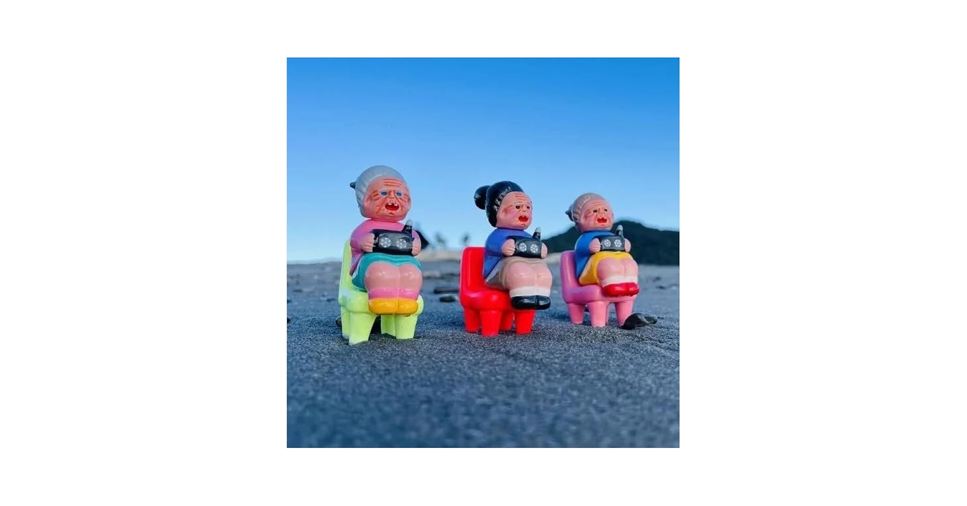 デハラユキノリ　フィギュア ラジオ喜久代　未開封品 Amazon.co.jp: デハラユキノリ ラジオ喜久代 (97歳) 3種セット