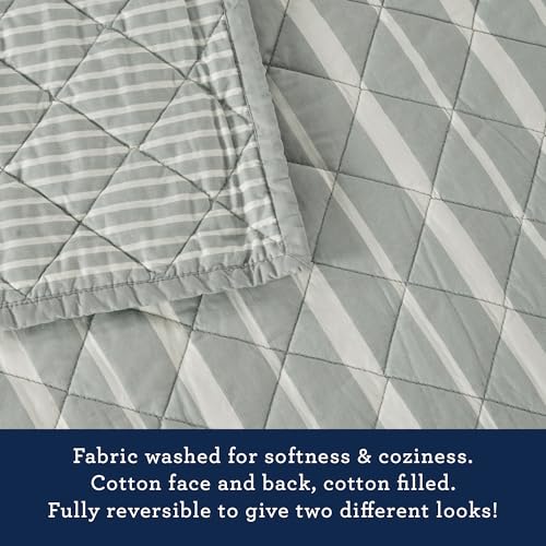 Izod 100% Cotton Percale Pre-Washed Quilt Set, Ultra-Soft & Reversible Bedding, Twin Sheets Set, Wrinkle-Resistant 2-Pc Cotton Bedspread with Matching Shams, All-Season Comfort - Grey Stripe by IZOD - Used condition - Image 6