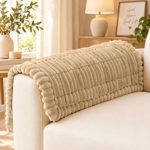 hyha Couch Cover for Dogs, Washable Non Slip Plush Flannel Sofa Protector