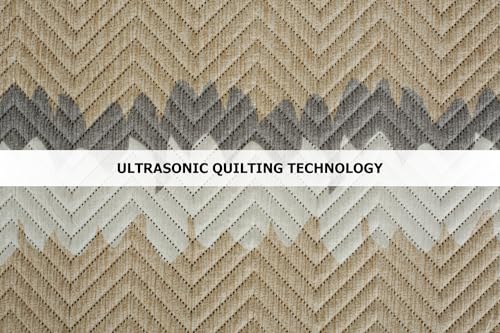 Image of Amazon Brand - Umi 100% Cotton Quilted /Ultrasonic 280 Tc Printed King Size Bed Cover /Bedsheet /Bedspread Comforter with 2 Pillow Shams /Cover, (Luxurious, 90 x100 inches, Beige & White)