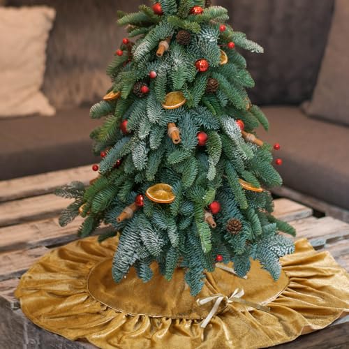 Vertintong Mini Christmas Tree Skirt Velvet Plush Tiny 20 Inch Gold Tree Skirts Luxury Miniature Thick Fur Tree Skirt Vintage Xmas Tree Skirts Table Top Trees Decorations for Christmas Party Winter by Vertintong - Image 5