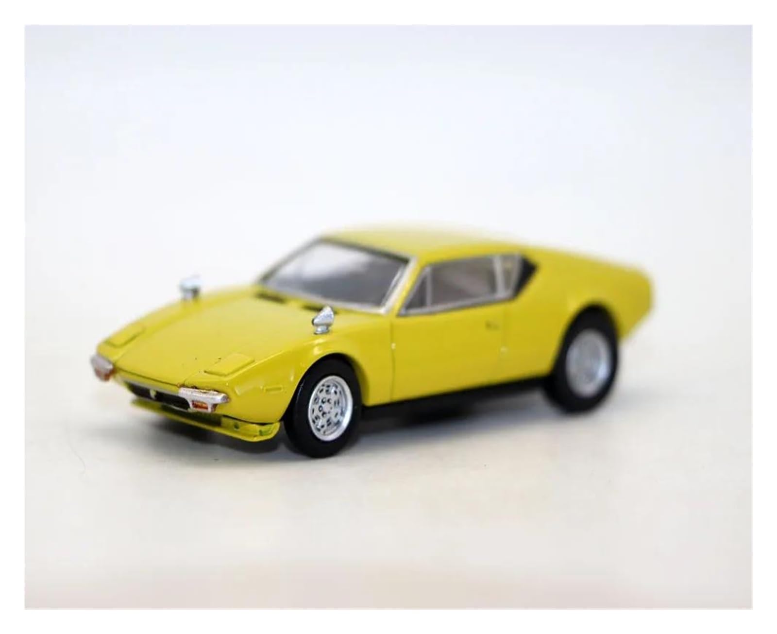 昭和レトロ　当時物　デ・トマソ・パンテーラ　ミニカー Amazon | ダイキャストカー 1 64 トマソ パンテーラ 1972 ミニメタル