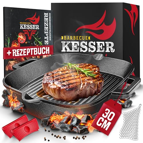 KESSER® Gusseisen Grillpfanne Induktion 30 cm | Gusseisenpfanne Bratpfanne | Cast Iron Pan für Gasgrill, Backofen, Kohlegrill | Steakpfanne | Inkl. Schutzgriffe, Rezeptbuch und Ringreiniger