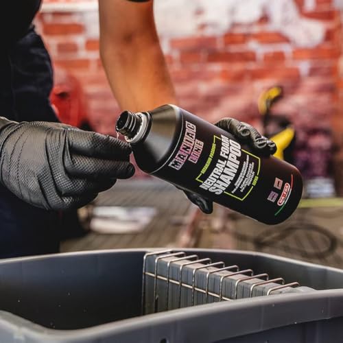 MANIAC LINE MAFRA, 2 L, shampoing Automobile Neutre 2 en 1 concentré, pour Un Lavage à la Main Selon la Technique des Deux seaux ou Un prélavage à l'aide d'un Pistolet à Mousse – vue 2