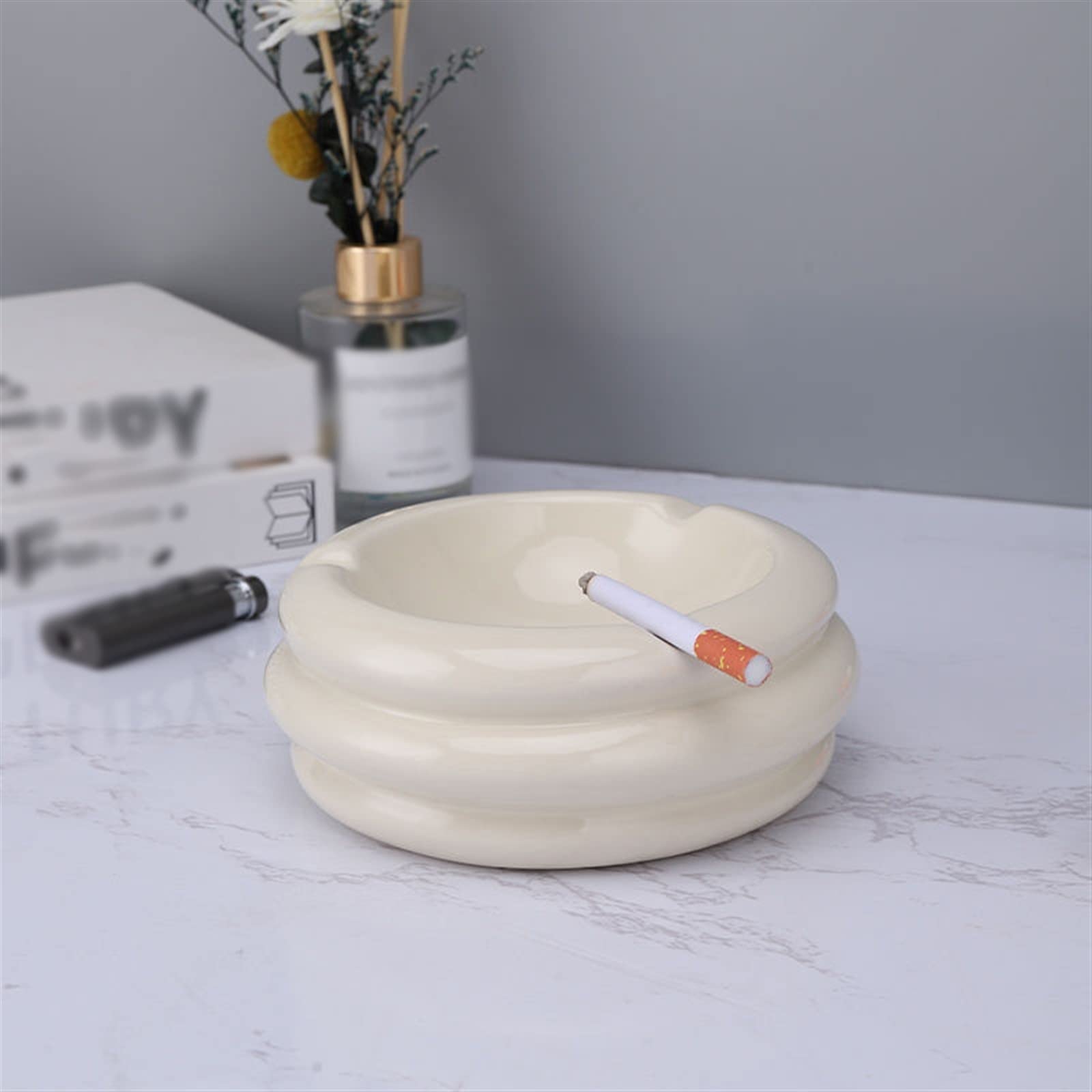 Decorativo per interni Posacenere in ceramica Ornamenti decorativi Tavolo da tè soggiorno in a spirale Caffetteria for sigari da scrivania