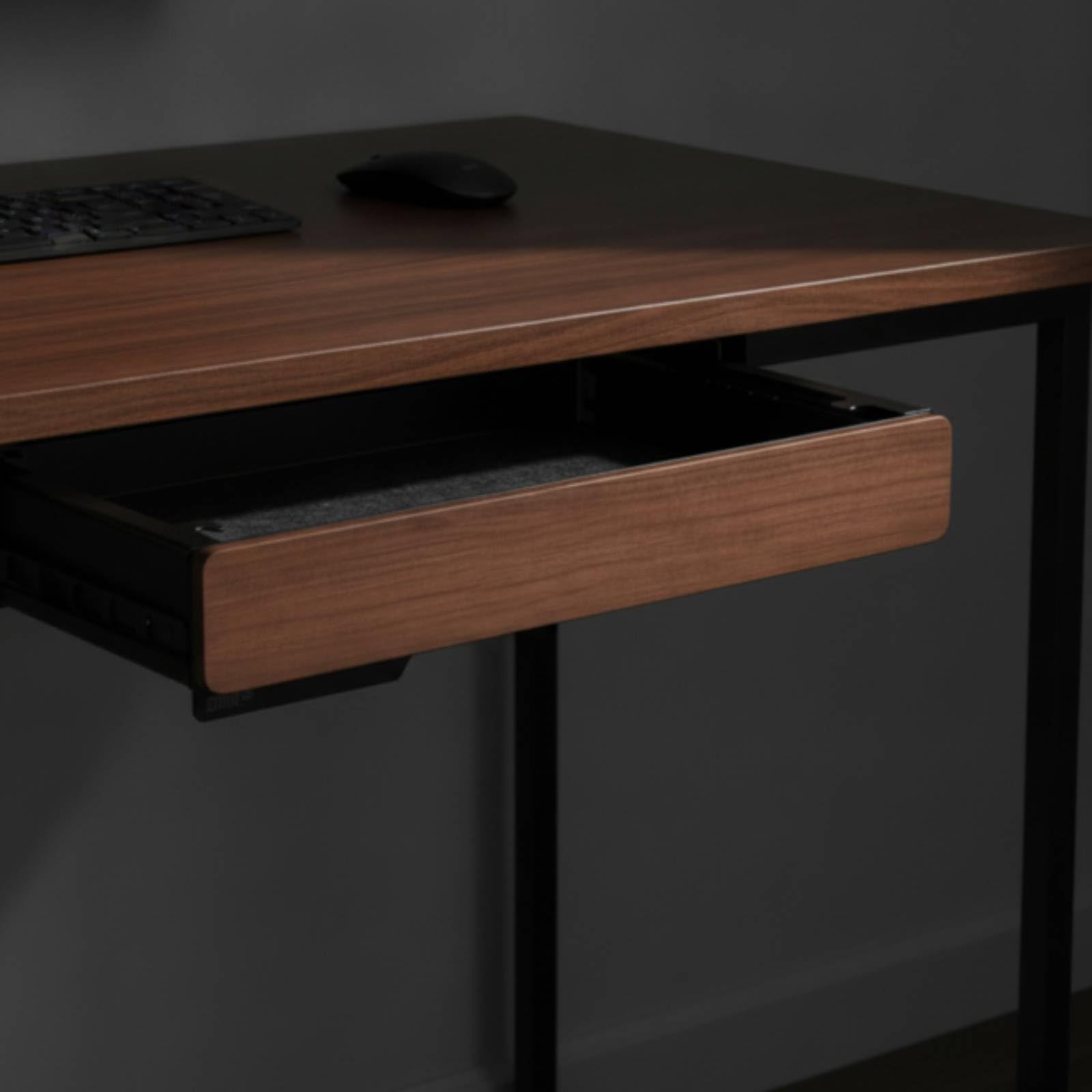 Cassetto Sottoscrivania Scorrevole Organizer Ufficio Portaoggetti Vassoio Portaaccessori in Acciaio E Rovere con Guide Fluide Interno in Feltro, Noce Nero