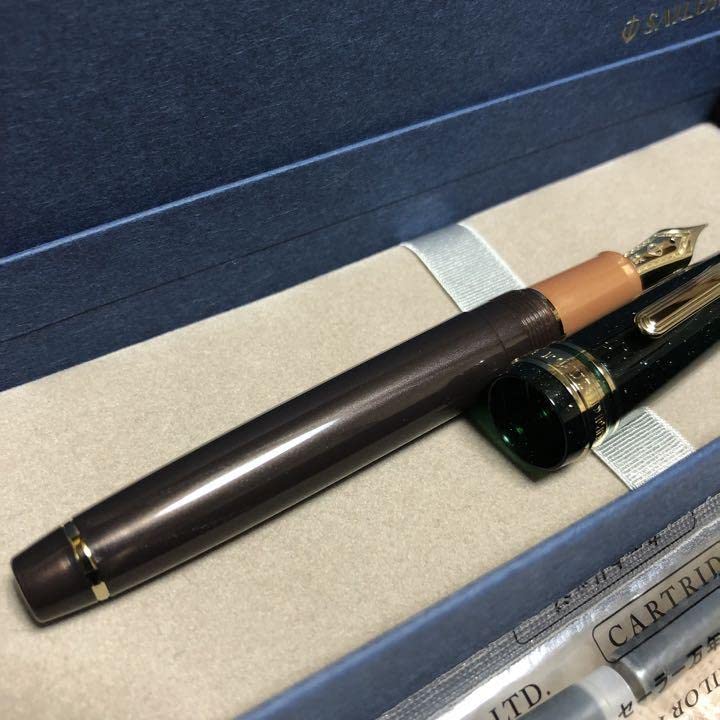 ☆限定 新品未使用 セーラー 万年筆 クリスマスプディング ニブMF中細字☆ Amazon | 限定 セーラー 万年筆 クリスマスプディング ニブMF中細字