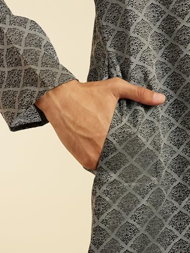 Image of DIWAS by MANYAVAR Men Kurta