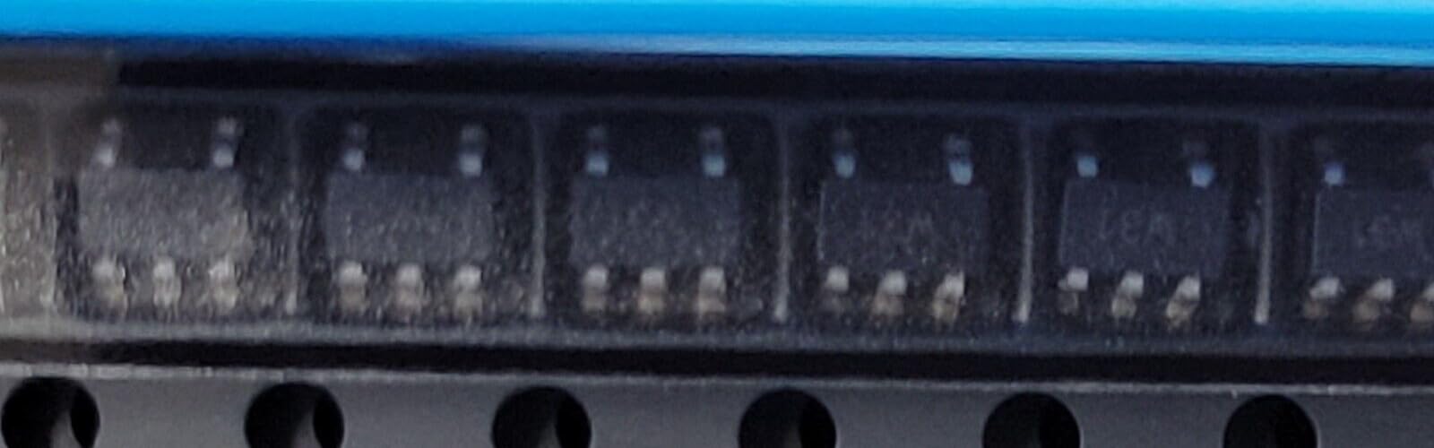 (3000 PC) MIC94310-GYM5-TR MICROCHIP