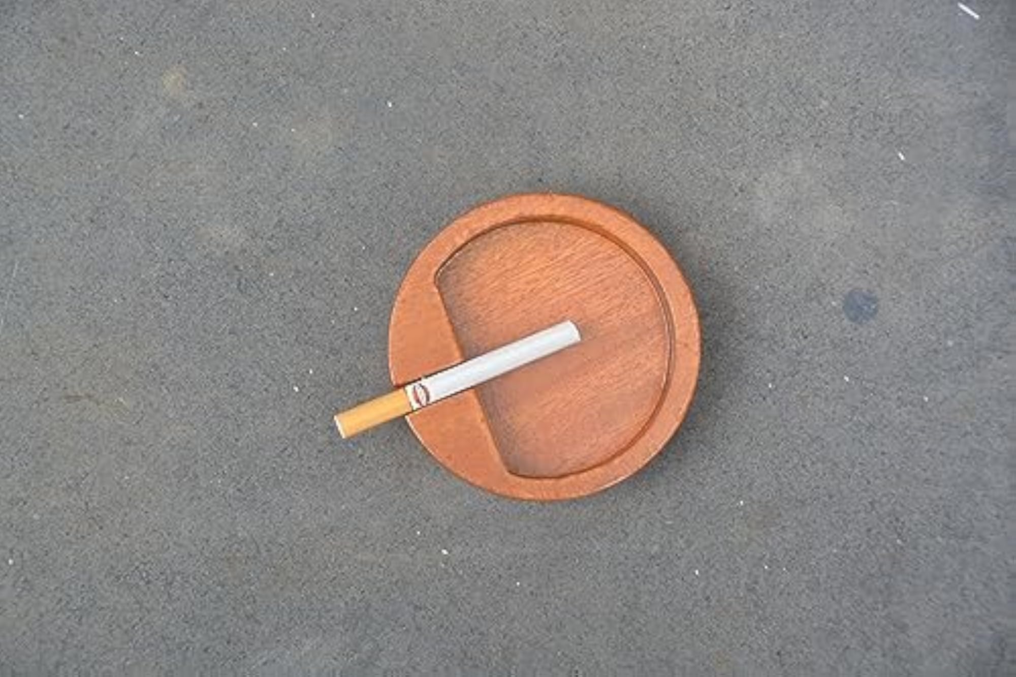 Wooden Cigarette Ash Tray with Cigarette Holder