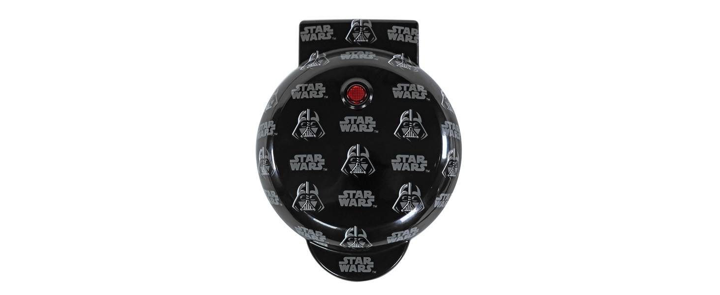 Amazon.com: Uncanny Brands Darth Vader Mini Waffle Maker - Star