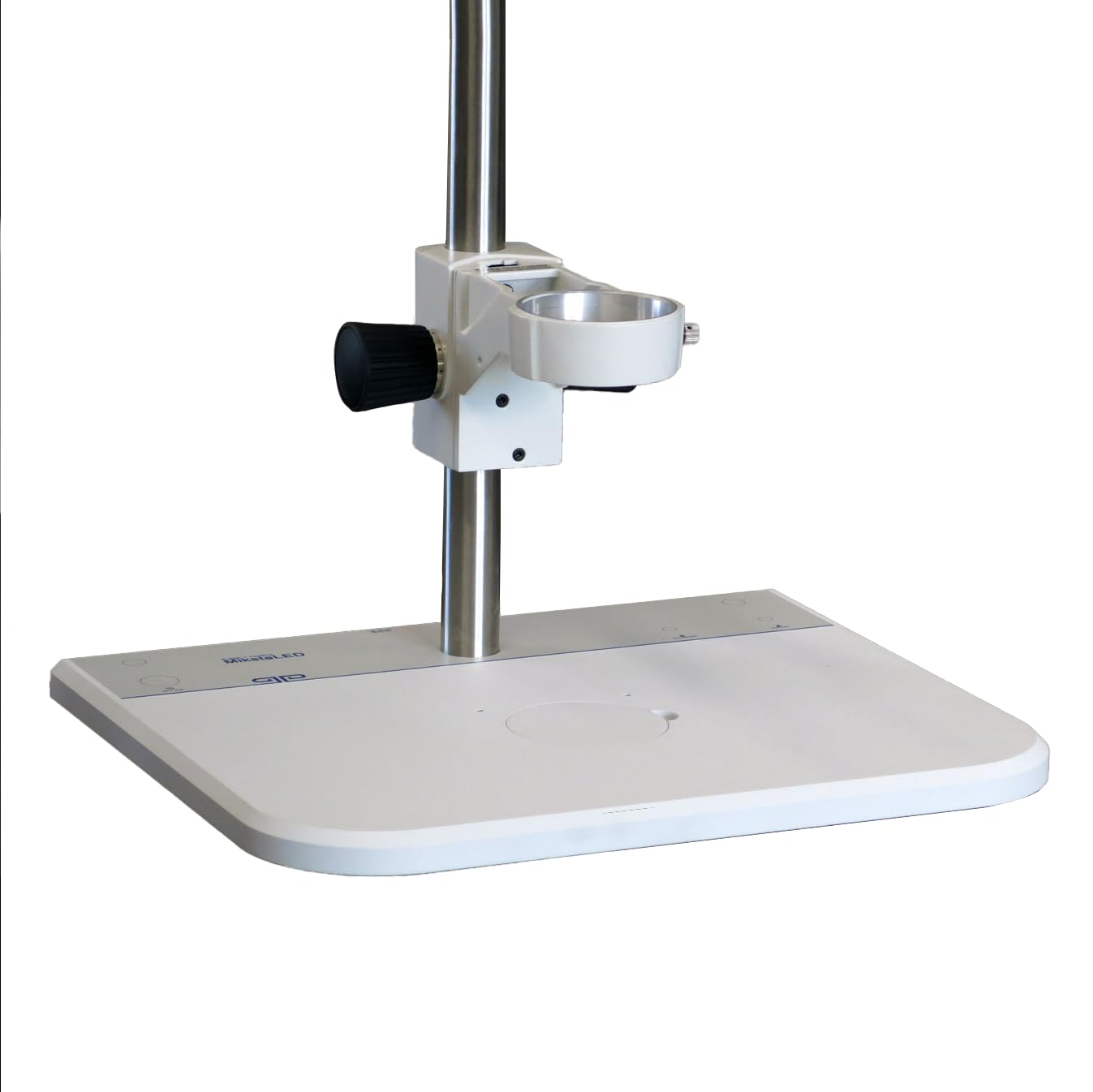 Kompaktes Mikroskop-Tischstativ »MikstaLED L« – ergonomische Aluminium-Bodenplatte, Edelstahlsäule mit Feintrieb – Professionelles Mikroskopstativ »Made in Germany«