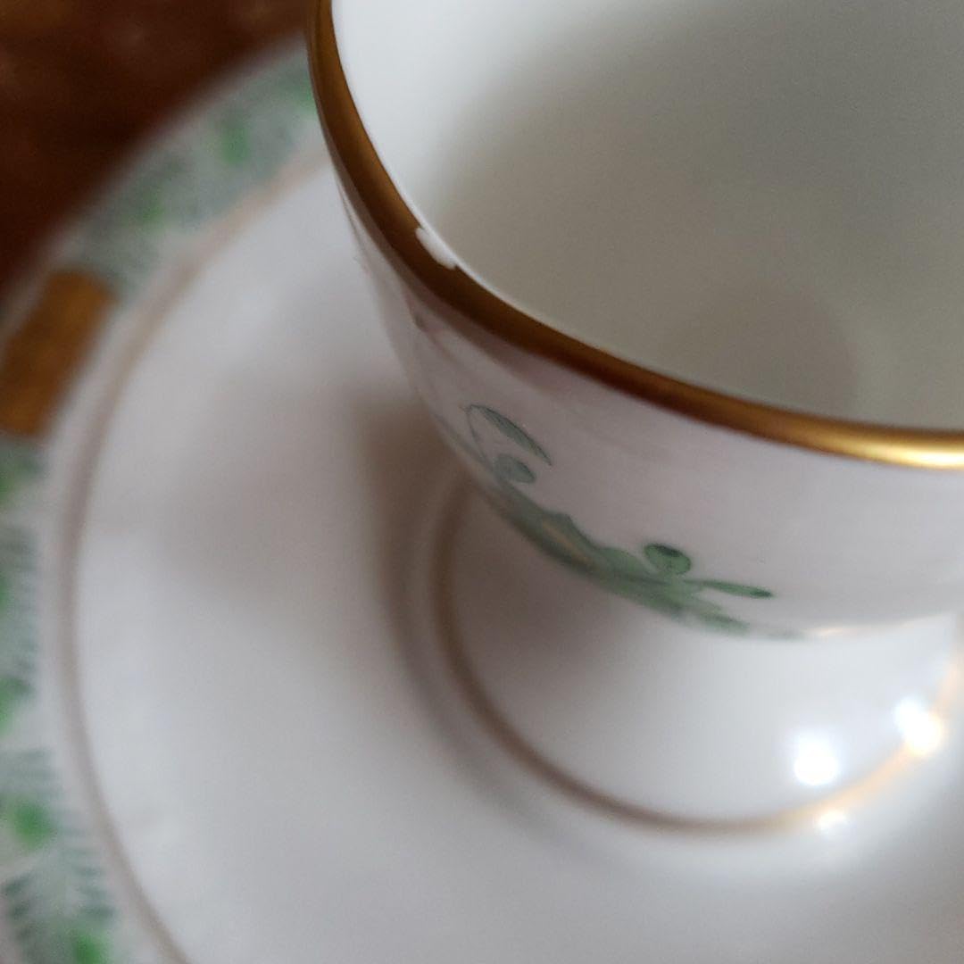 ヘレンド アポニーグリーンエッグスタンド ソーサー一体型