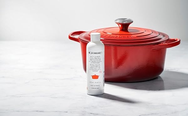 Le Creuset Enameled Cast Iron Cookware Cleaner, 8.45 oz by Le Creuset - Image 2