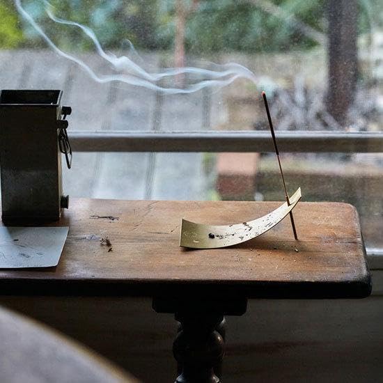 APOTHEKE FRAGRANCE などの御香木製ラック ★ Amazon.co.jp: APOTHEKE FRAGRANCE INCENSE STICKS お香 あぶらとり紙