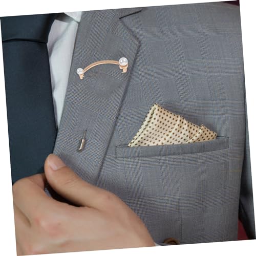 Broche en perles délicate et fermoirs de boucles d'oreilles de qualité supérieure